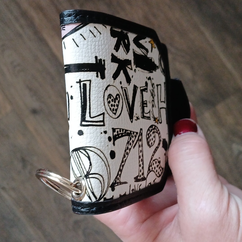 Henri Bendel Graffit Card Holder with Key Chain. - Picture 12 of 13